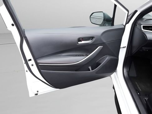 Certified 2023 Toyota Corolla SE w/ Carpet Mat Package (TMS) image 15