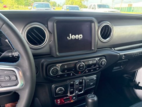 Used 2023 Jeep Wrangler Unlimited Rubicon 4xe w/ Safety Group AWD/4WD image 25