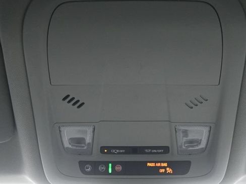 Used 2022 Chevrolet Equinox LS AWD/4WD image 14