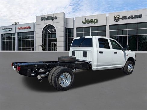 New 2026 RAM 3500 Tradesman w/ Chrome Appearance Group image 4