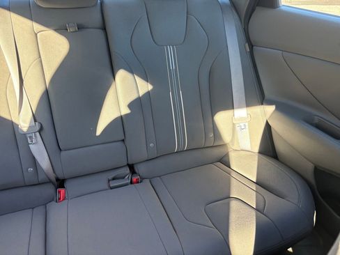 Used 2025 Hyundai Elantra SEL image 33