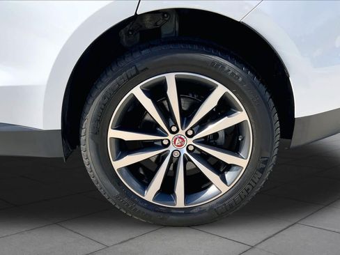 Used 2018 Jaguar F-PACE Prestige AWD/4WD image 11