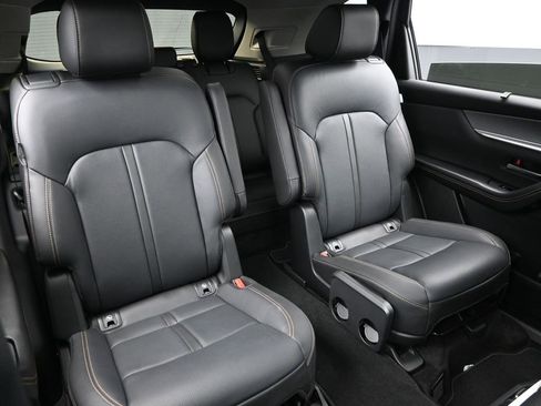 Used 2025 MAZDA CX-90 3.3 Turbo w/ Preferred Package image 34