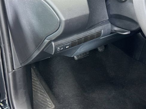 Certified 2024 Toyota Corolla SE FWD image 10