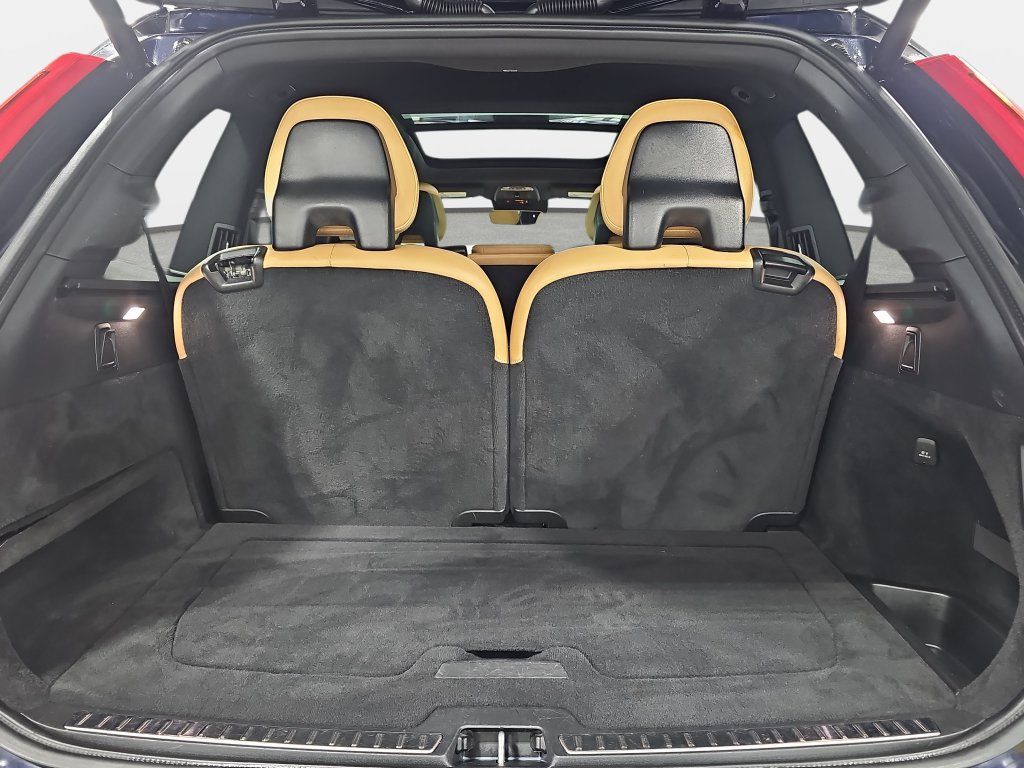 Used 2017 Volvo XC90 T6 Inscription w/ Vision Package AWD/4WD image 14