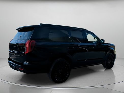 New 2026 Ford Expedition Platinum image 32