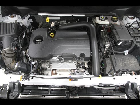 Certified 2024 Chevrolet Equinox LT FWD image 21