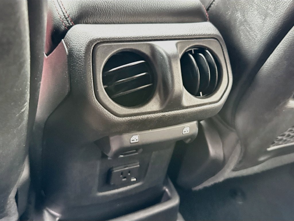 Used 2023 Jeep Wrangler Unlimited Rubicon 4xe AWD/4WD image 29