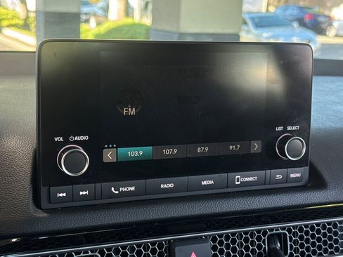Used 2023 Honda Civic Sport image 21