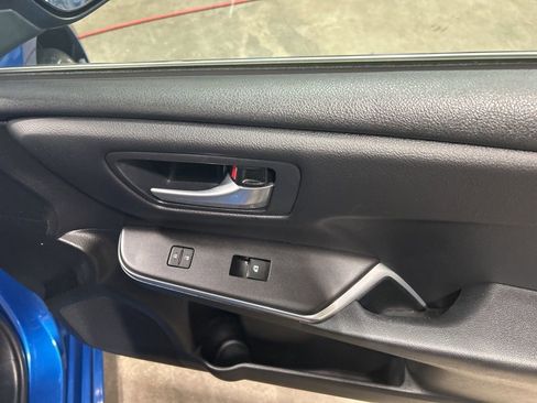 Used 2017 Toyota Camry SE image 22