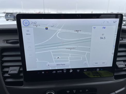 Used 2022 Ford Transit 350 XLT image 13