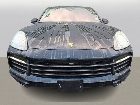 Used 2022 Porsche Cayenne AWD/4WD image 2