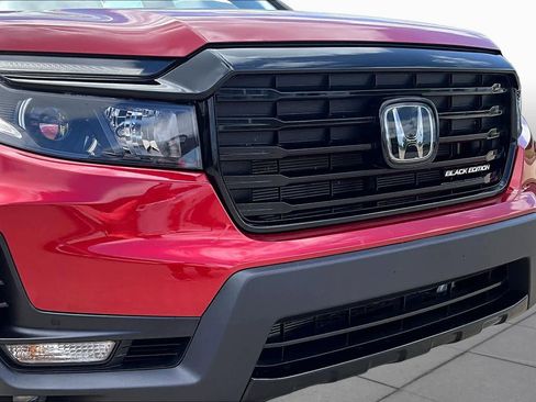 Used 2025 Honda Passport Black Edition image 29
