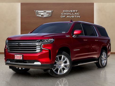Used 2024 Chevrolet Suburban High Country AWD/4WD image 1