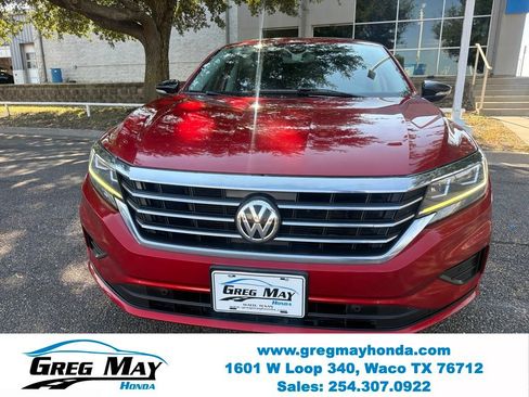 Used 2022 Volkswagen Passat 2.0T FWD image 9