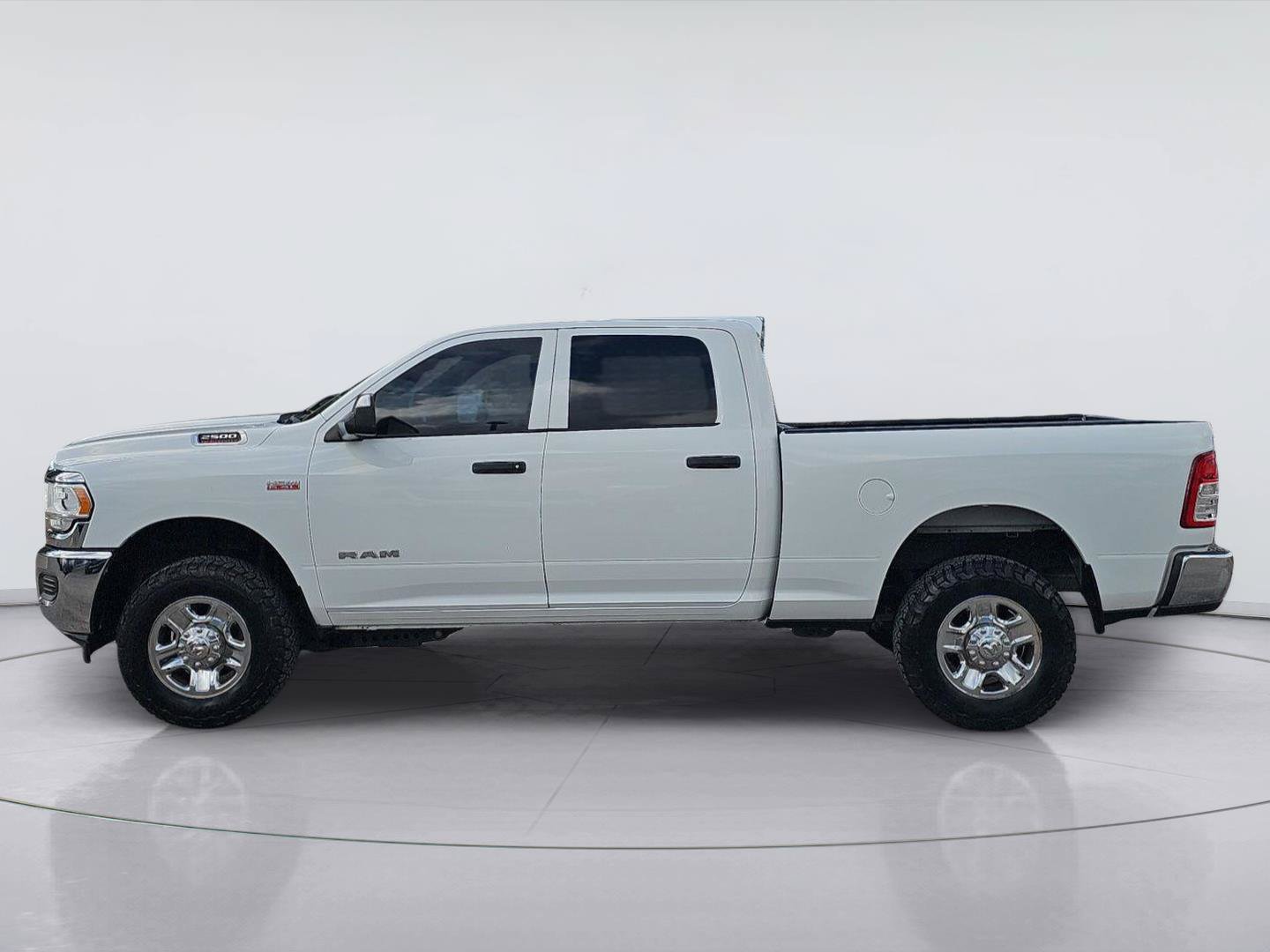 Used 2021 RAM 2500 Tradesman w/ Chrome Appearance Group AWD/4WD image 2