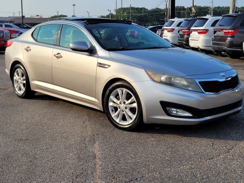 Used 2013 Kia Optima EX w/ Premium Pkg FWD image 17