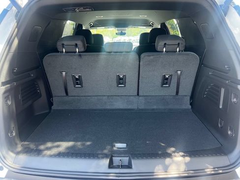 New 2026 Chevrolet Traverse LT w/ Midnight/Sport Edition FWD image 16