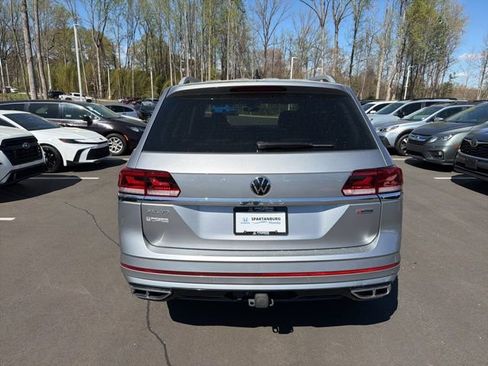 Used 2022 Volkswagen Atlas SEL Premium image 4