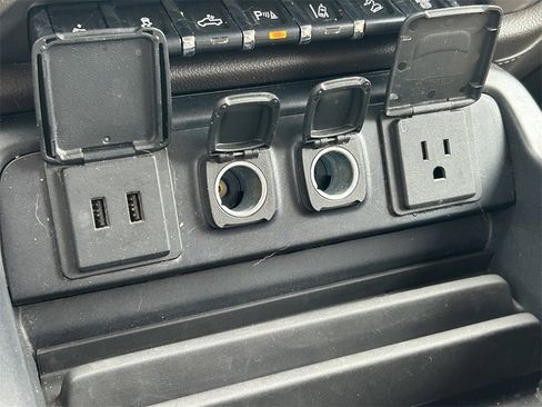 Used 2019 GMC Sierra 3500 Denali w/ Duramax Plus Package image 36