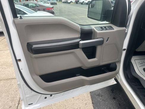 Used 2019 Ford F150 XLT AWD/4WD image 16