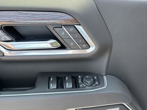 New 2025 Chevrolet Silverado 2500 LTZ w/ LTZ Convenience Package image 14