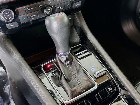 Certified 2023 Jeep Compass Limited image 22