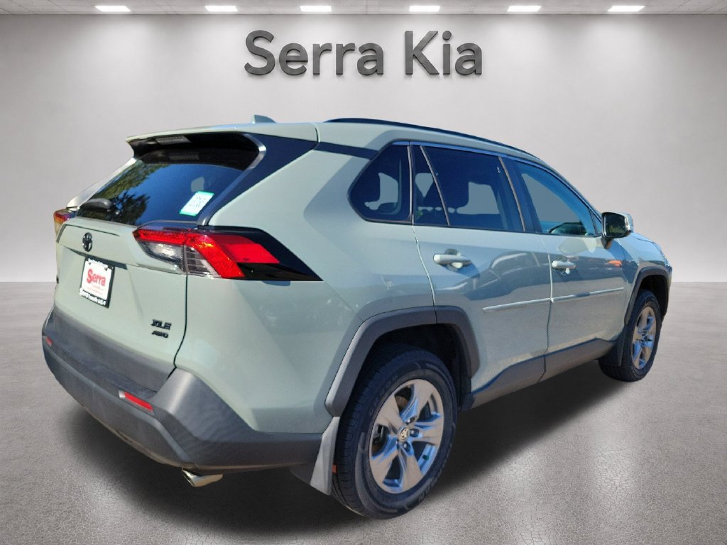 Used 2022 Toyota RAV4 XLE w/ Convenience Package AWD/4WD image 6