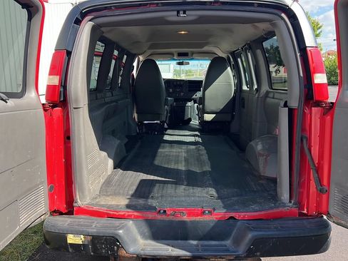 Used 2014 GMC Savana 2500 RWD image 12