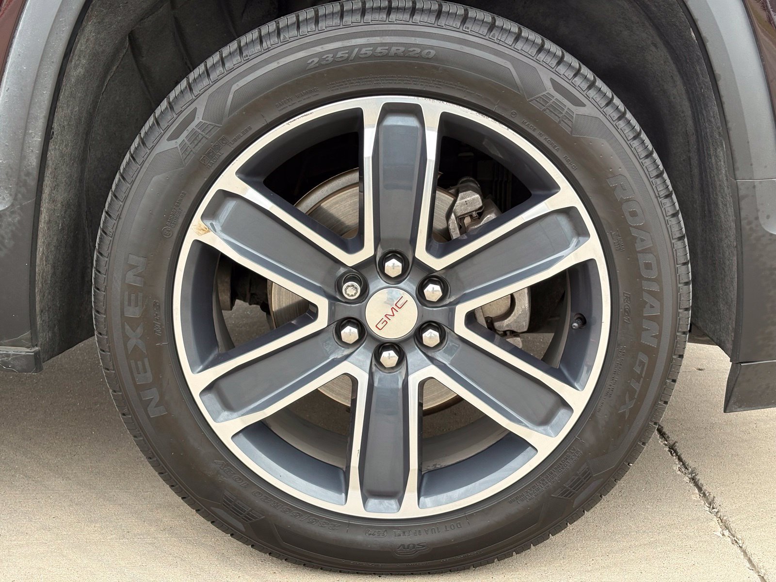Used 2020 GMC Acadia SLT FWD image 10