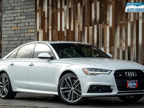 Used 2018 Audi S6 Prestige w/ Prestige Package image 8