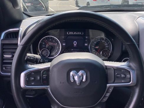Used 2023 RAM 1500 Laramie AWD/4WD image 15