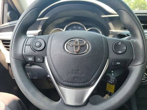 Used 2015 Toyota Corolla LE FWD image 14