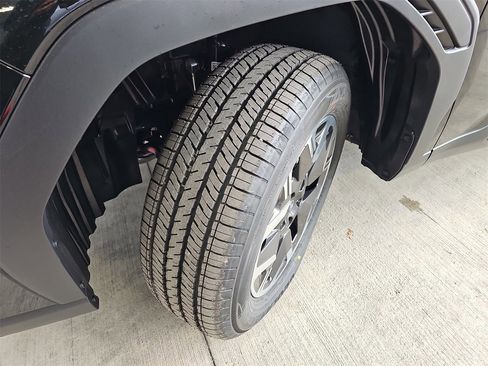 New 2026 Subaru Forester Premium image 33