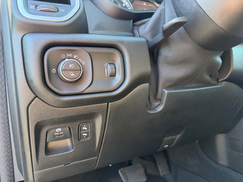 Used 2020 RAM 1500 Big Horn AWD/4WD image 20