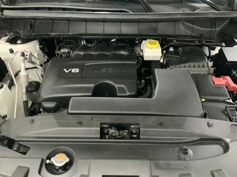 Used 2023 Nissan Pathfinder Platinum image 10