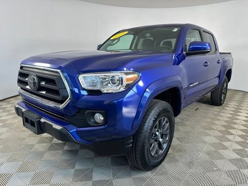 Used 2023 Toyota Tacoma SR5 AWD/4WD image 3