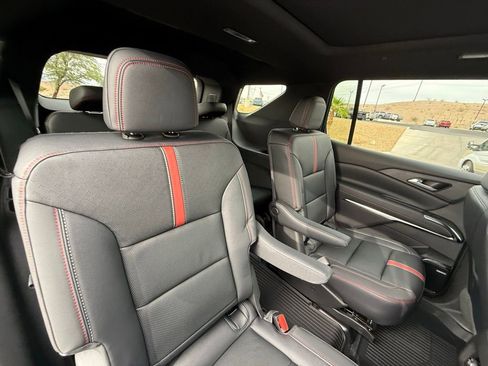 New 2026 Chevrolet Traverse RS w/ LPO, Floor Liner Package image 16