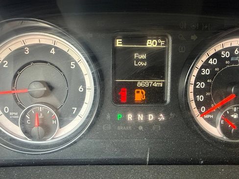 Used 2019 RAM 1500 Express w/ Express Value Package AWD/4WD image 14