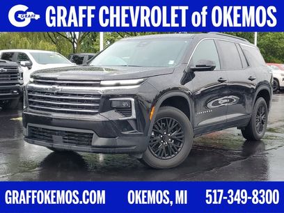 Used 2025 Chevrolet Traverse LT w/ Driver Confidence Package