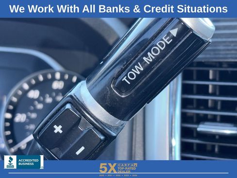 Used 2021 Nissan Titan SV w/ SV Convenience Package AWD/4WD image 23