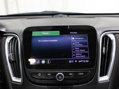 Used 2020 Chevrolet Malibu LT FWD image 17