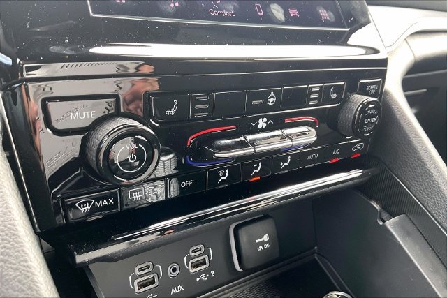 New 2026 Jeep Grand Cherokee Laredo X AWD/4WD image 22