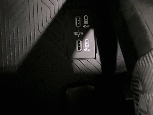 Used 2024 Toyota Tacoma SR image 33