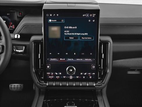 New 2026 GMC Yukon XL AT4 AWD/4WD image 7