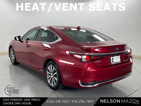 Used 2021 Lexus ES 300h w/ Premium Package image 8