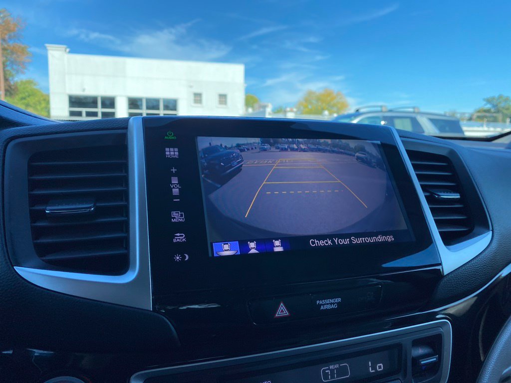 Used 2016 Honda Pilot Touring image 12