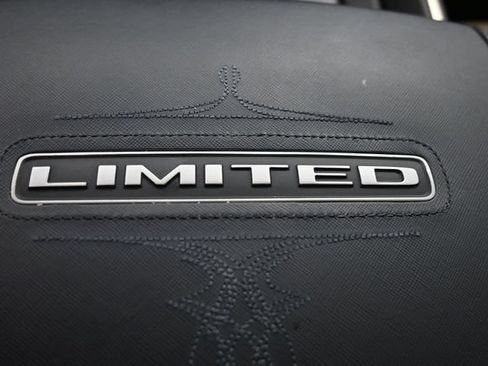 Used 2019 RAM 1500 Limited AWD/4WD image 36