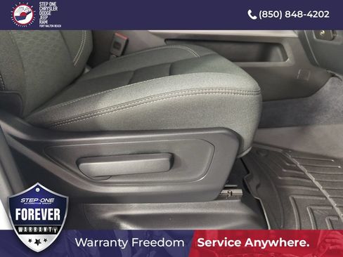 Used 2025 RAM 1500 Big Horn RWD image 35