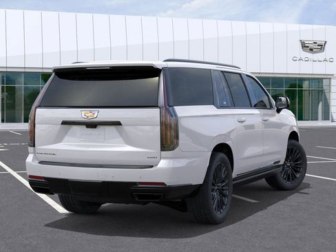 New 2025 Cadillac Escalade ESV Sport Platinum image 4